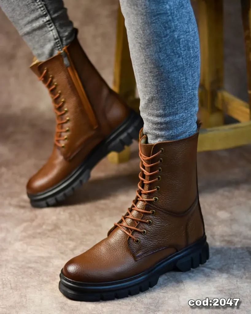 Long-neck black boots with zipper and laces made from genuine leather