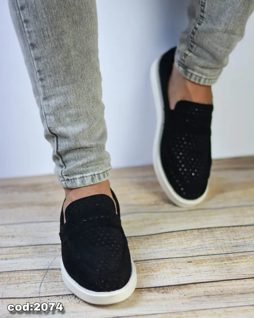 [20740141] Flat suede sneaker-style shoes suitable for all occasions (Black, 41)