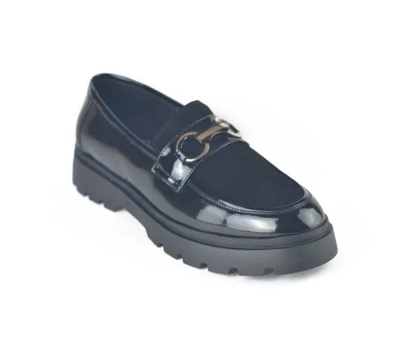 Casual shoes made from glossy leather and suede with a raised sole (٤١)