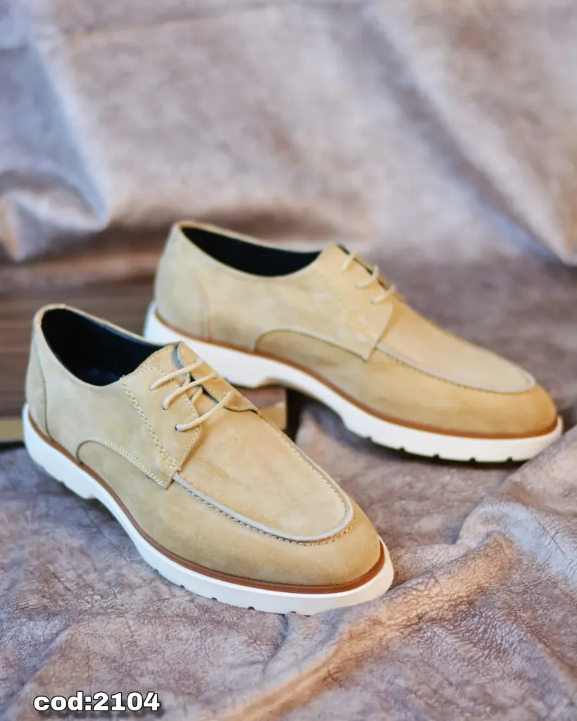 Derby shoes made from genuine suede leather with an EVA sole